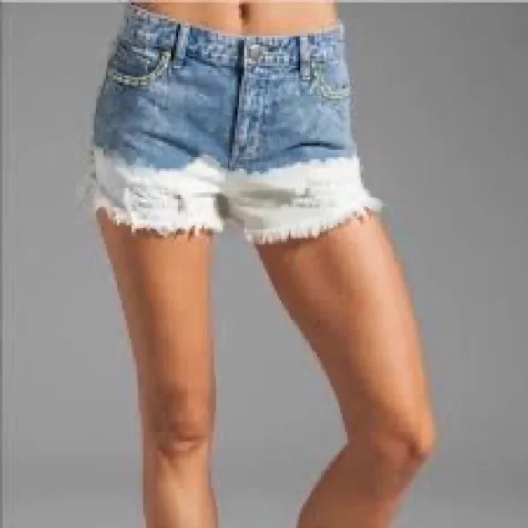 Free People women’s Dip Dye The Ombré fabulous jean shorts w/ embroidery - Picture 1 of 12